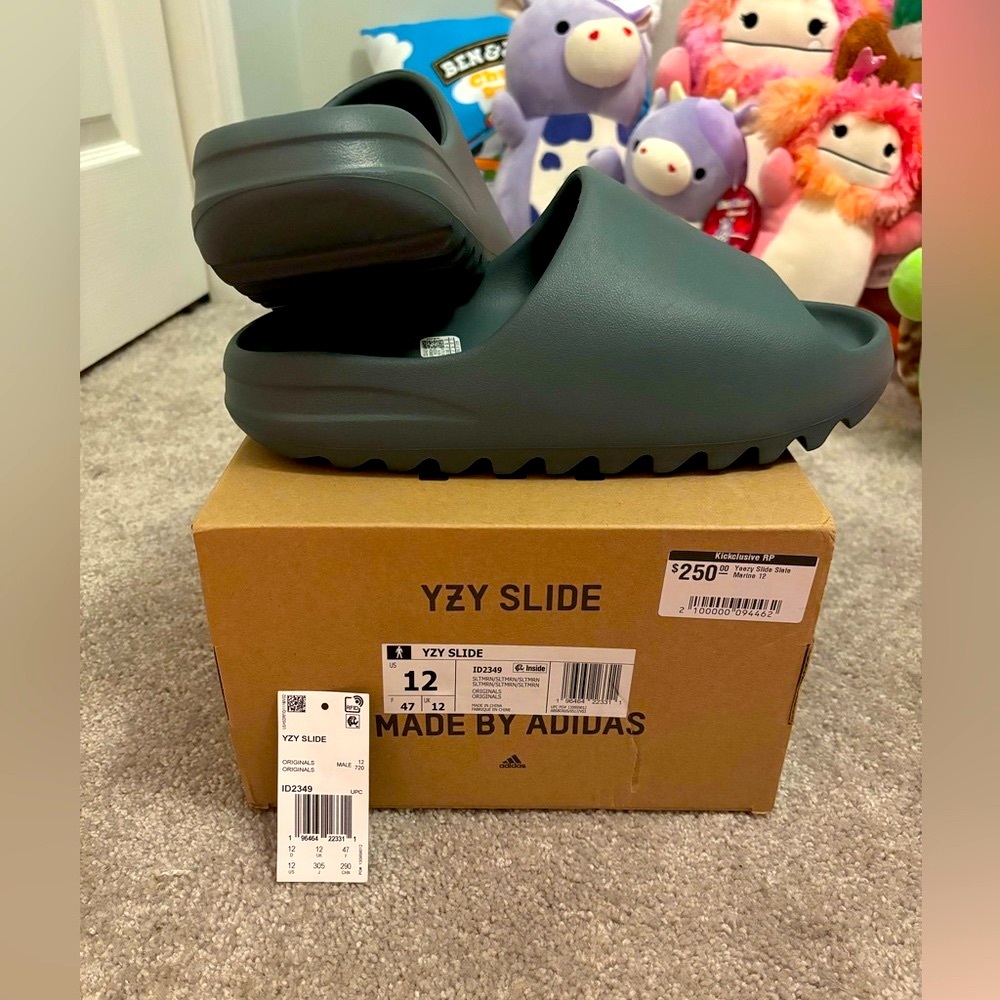 NIB Yeezy Slide 12M Slate Marine